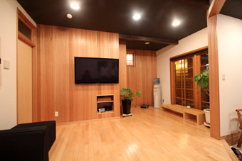 ���r���O